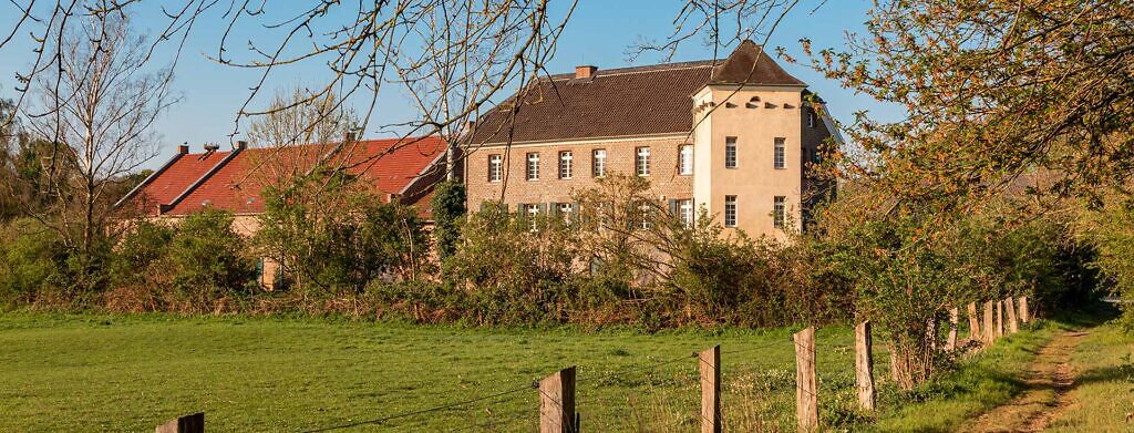Haus kaufen Düsseldorf-Hellerhof: Landschaft Altrhein